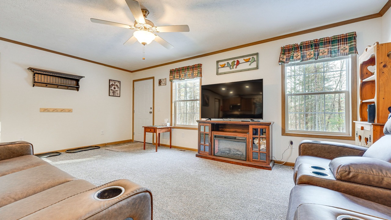 Photo of Livingroom in Brant Lake