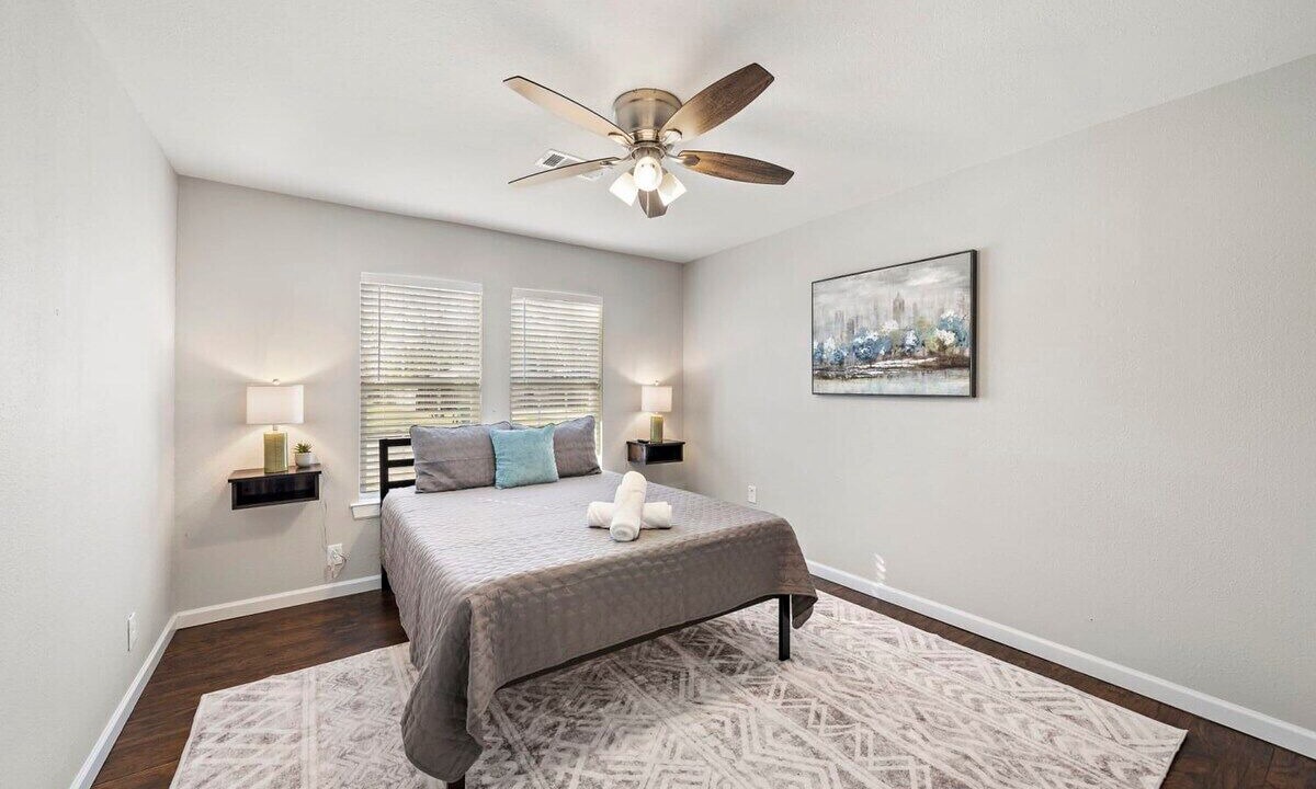 Photo of Bedroom in Baytown