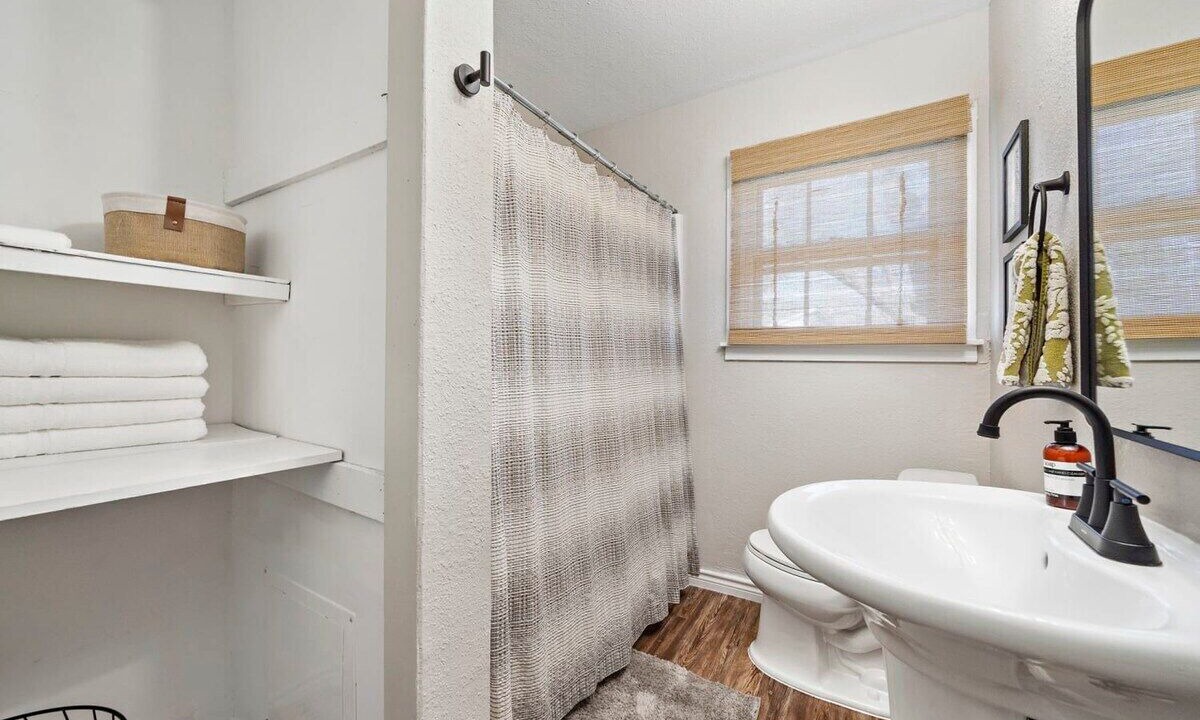 Photo of Bathroom in Baytown