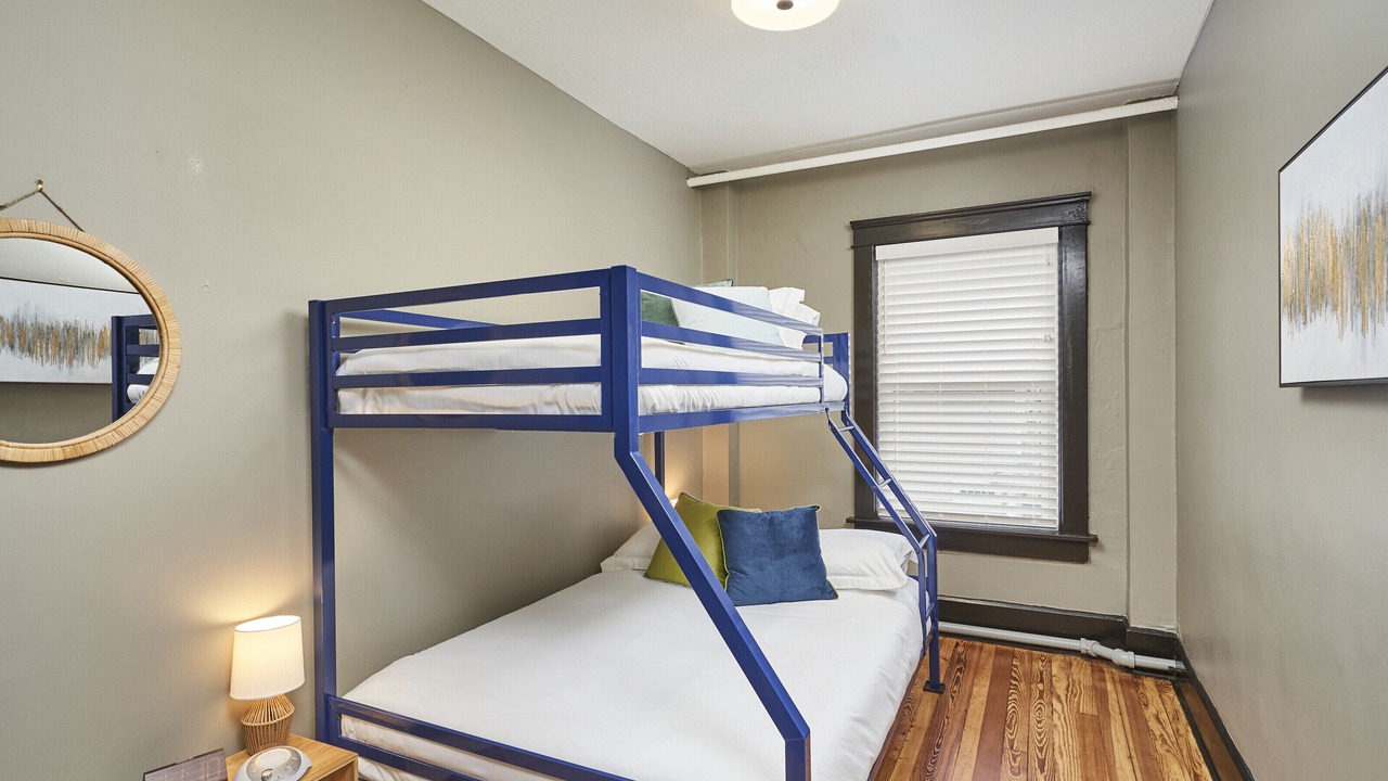 Photo of Bedroom in Highland Square