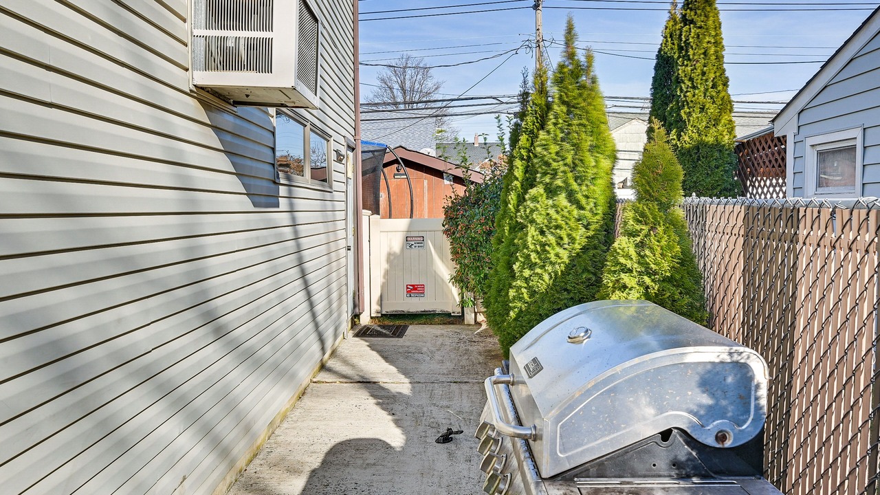 Photo of Outdoor in Levittown