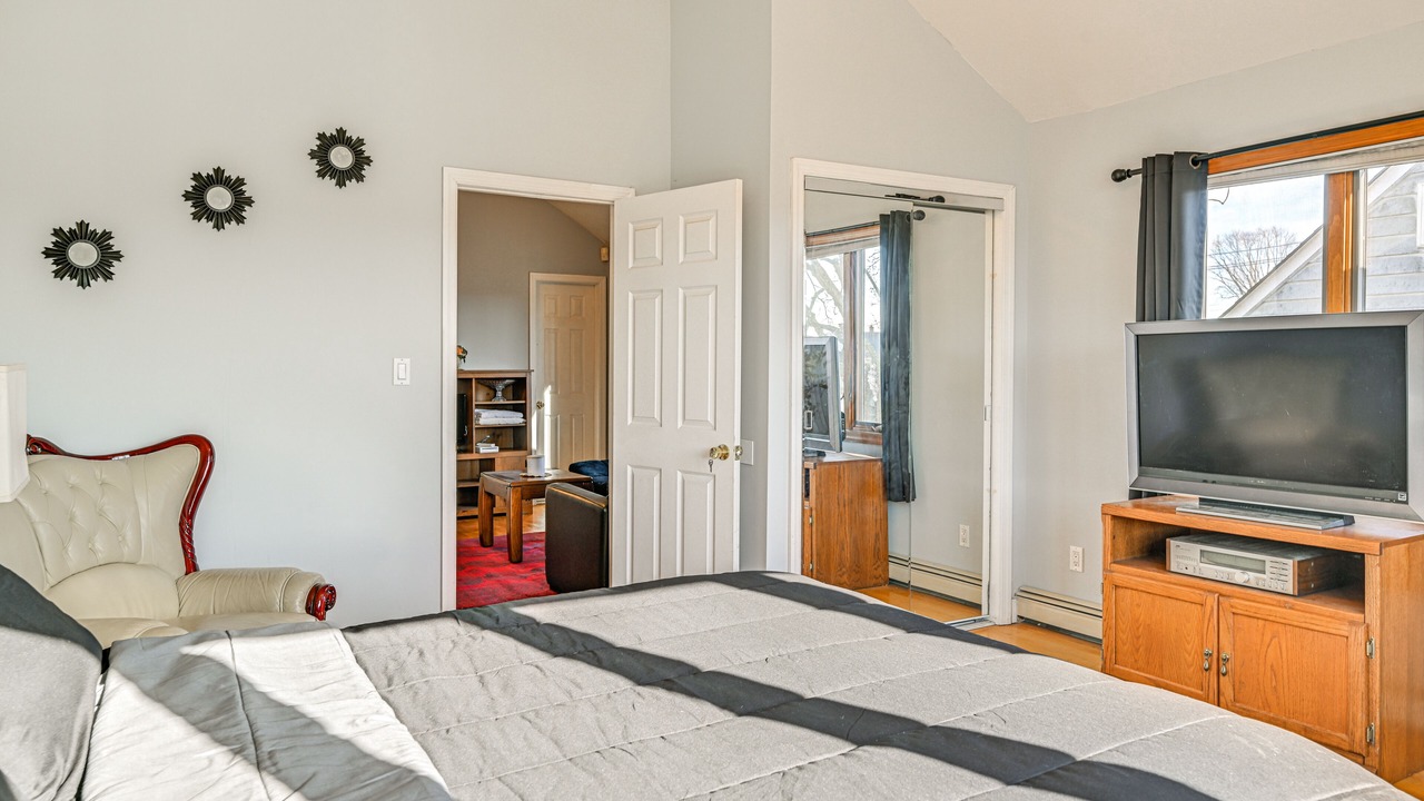 Photo of Bedroom in Levittown