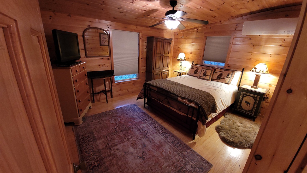 Photo of Bedroom in Bristol Hills