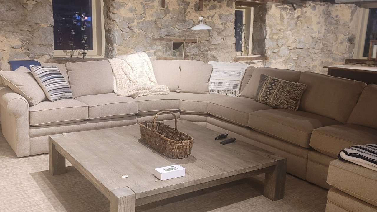 Photo of Livingroom in Mays Chapel