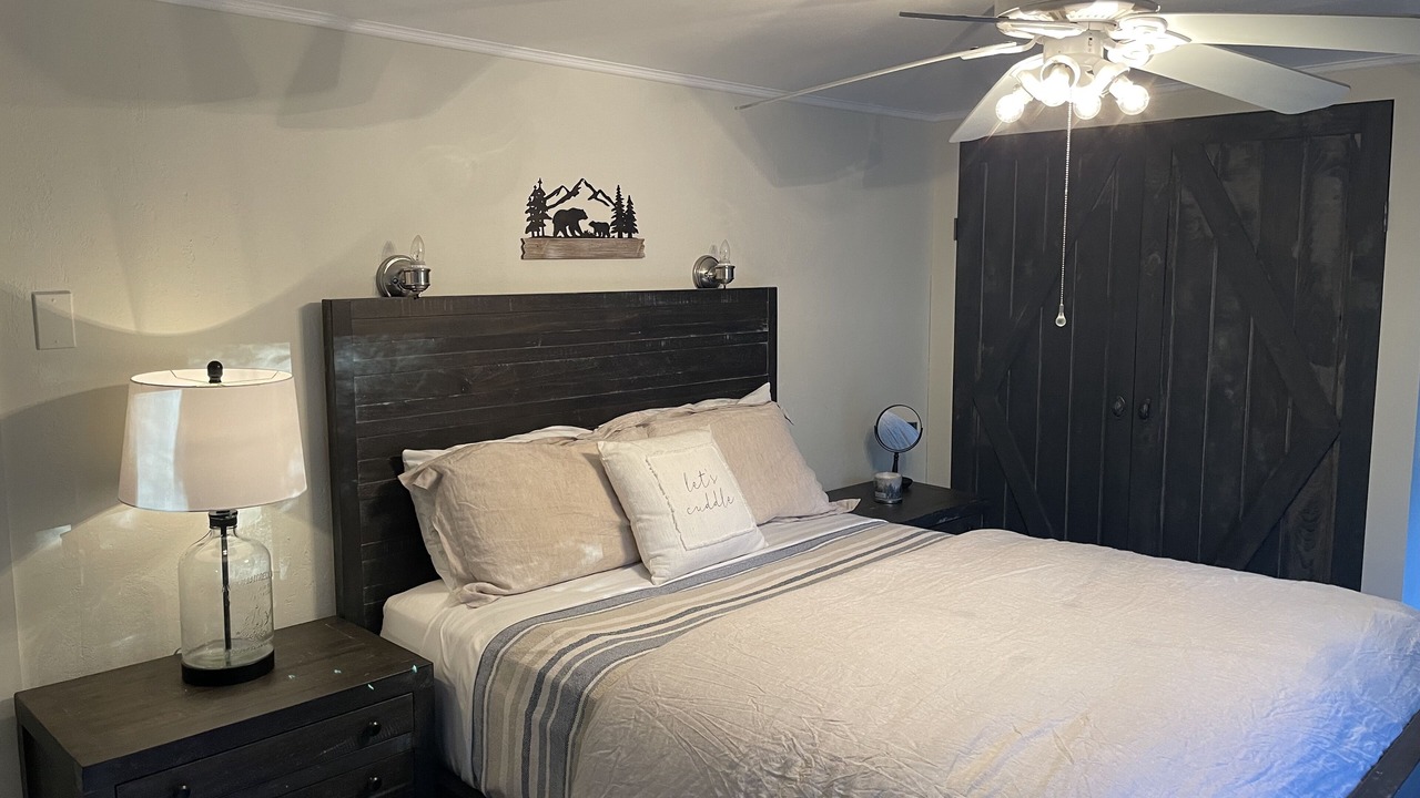 Photo of Bedroom in Campton