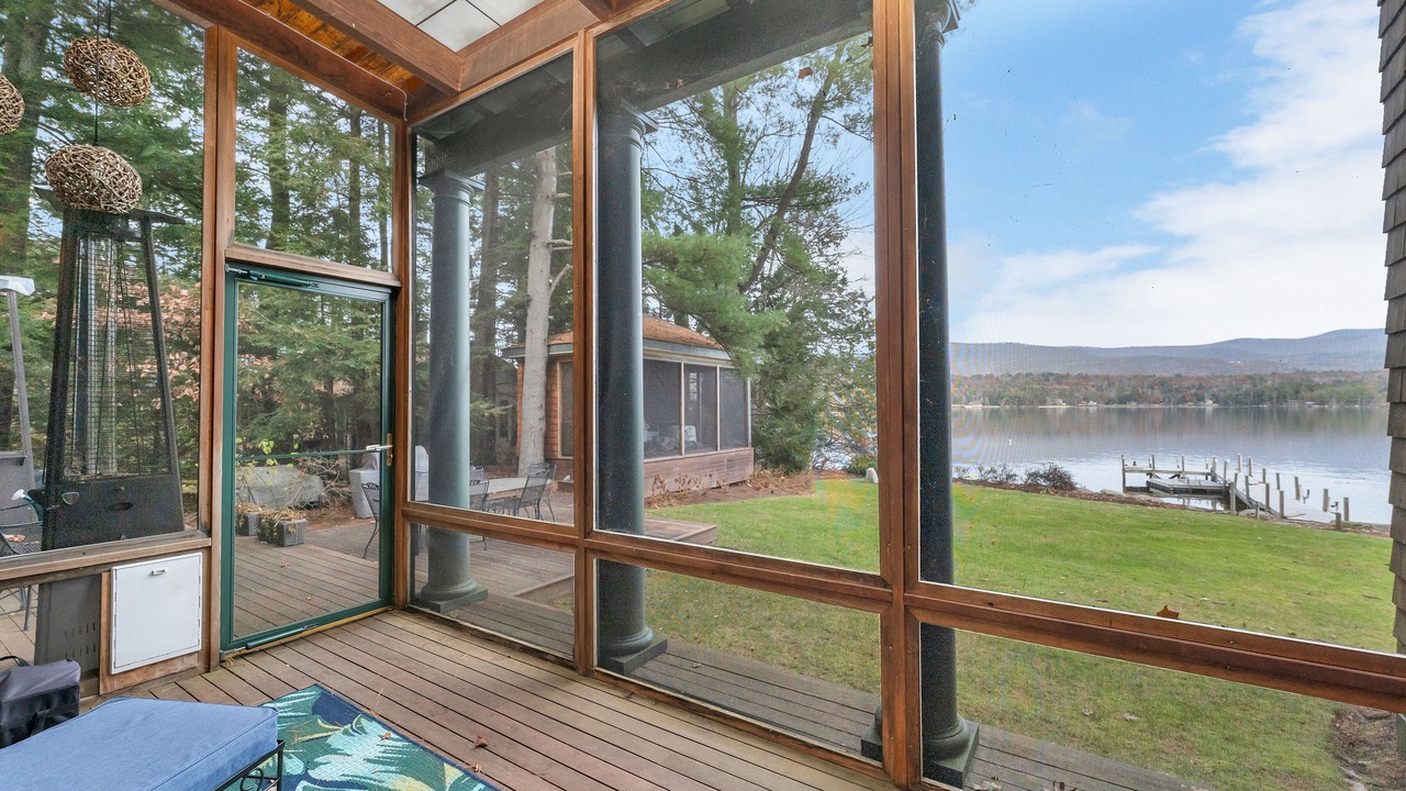 Photo of Patio Balcony in Moultonborough