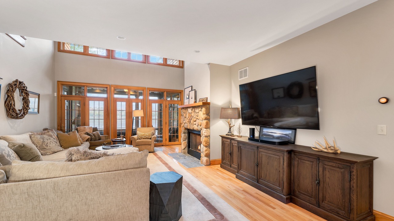 Photo of Livingroom in Moultonborough