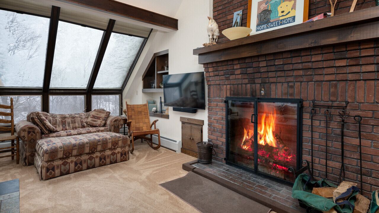 Photo of Livingroom in Central Vermont- Killington