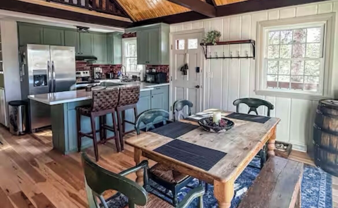 Photo of Livingroom in Bridgewater