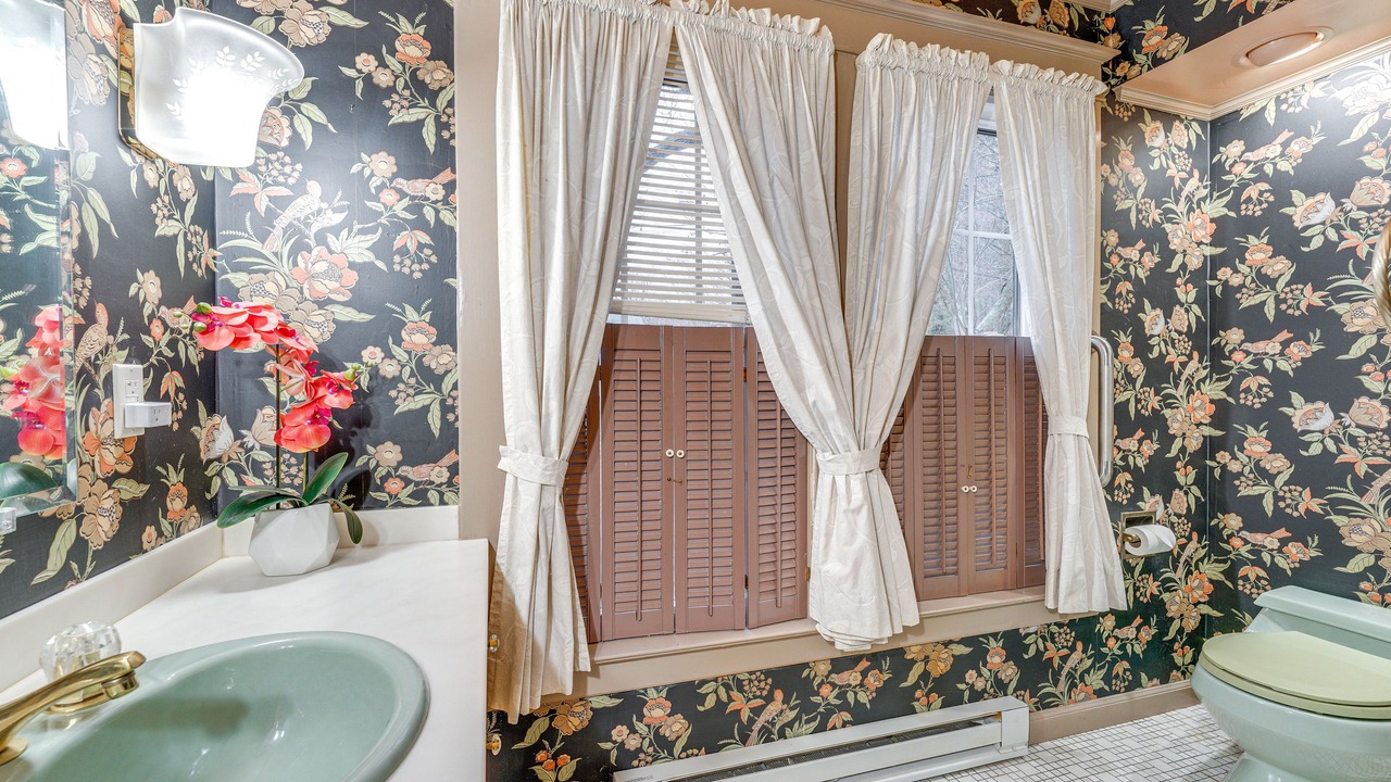 Photo of Bathroom in Jamestown