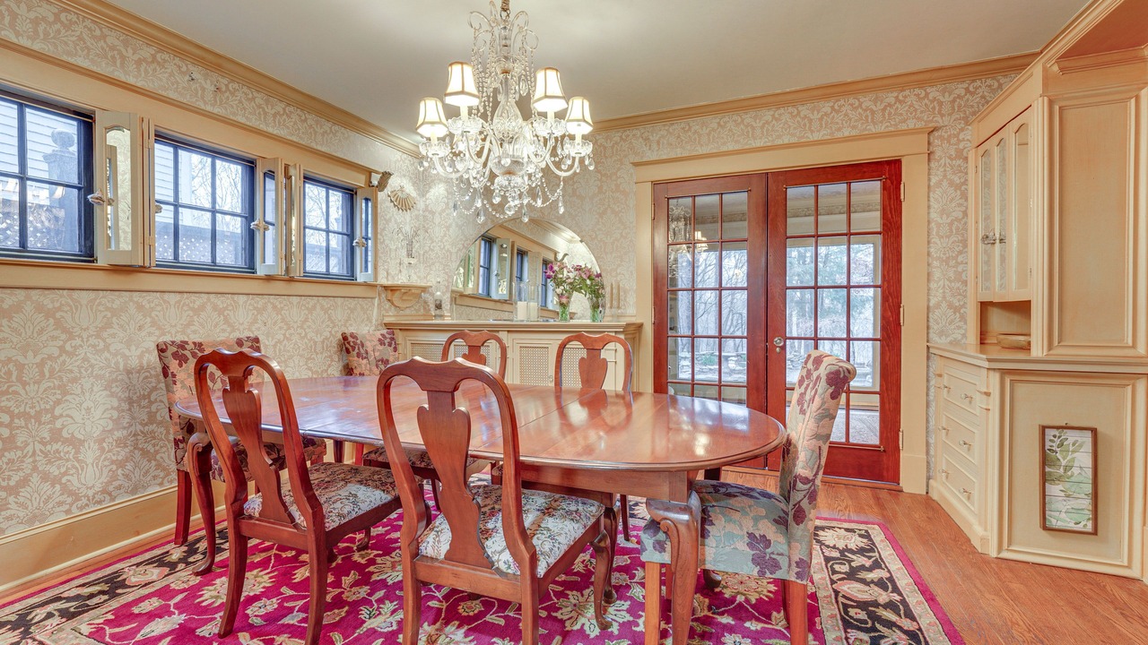 Photo of Bedroom in Jamestown