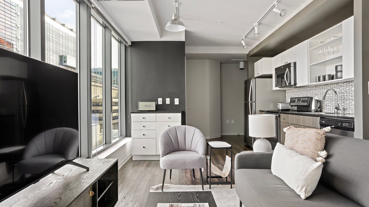 Photo of Livingroom in Theatre District