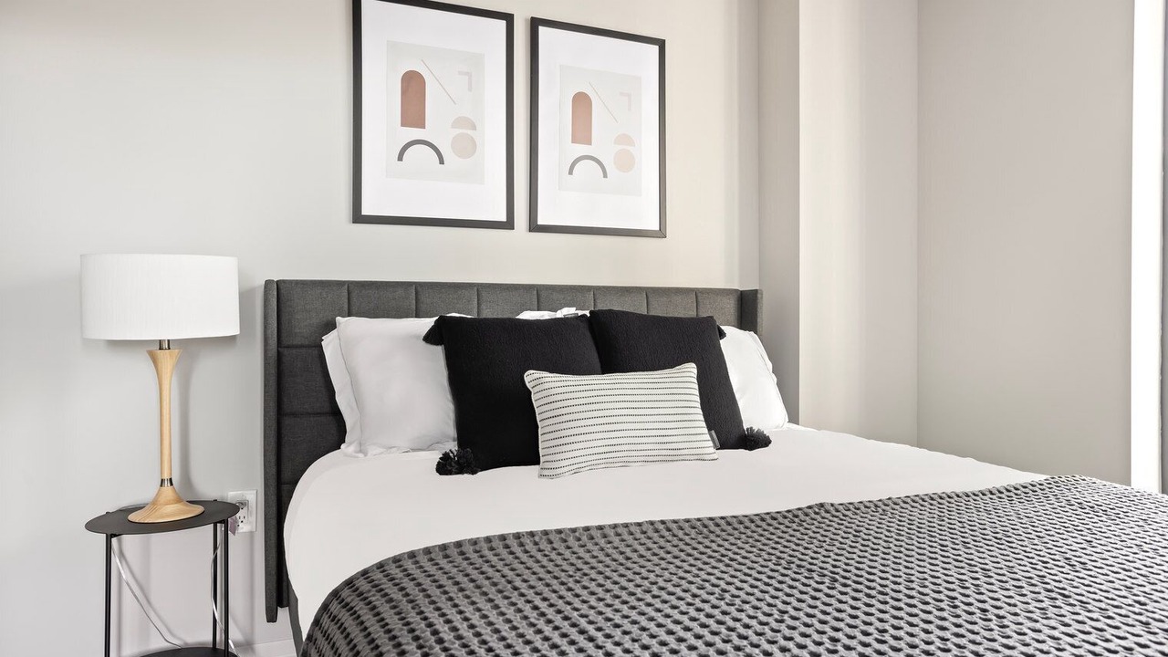Photo of Bedroom in Theatre District