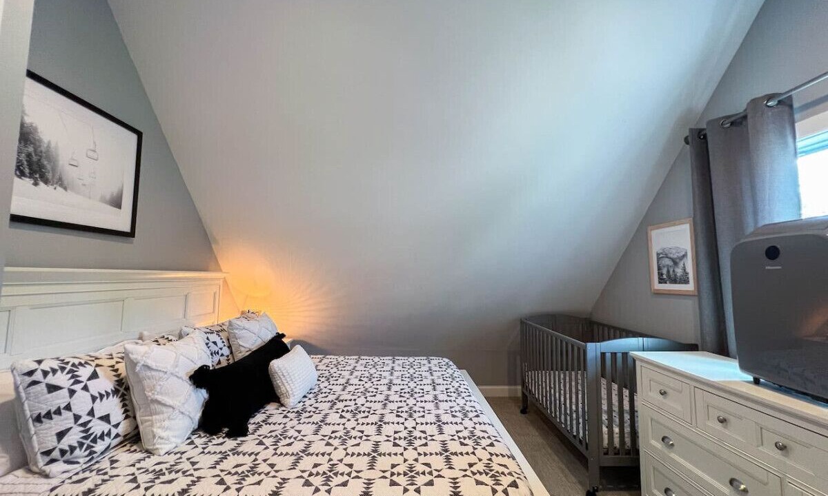 Photo of Bedroom in Intervale