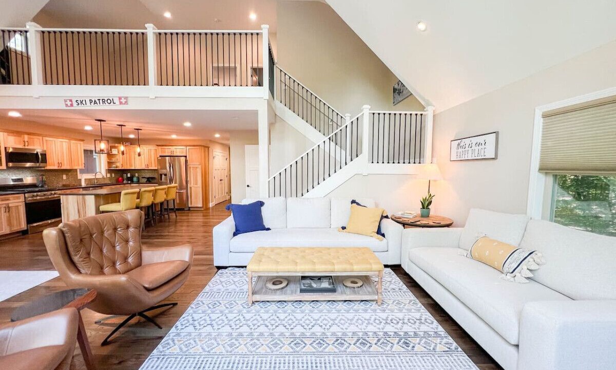 Photo of Livingroom in Intervale
