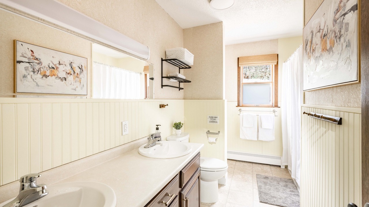 Photo of Bathroom in Birch Hill