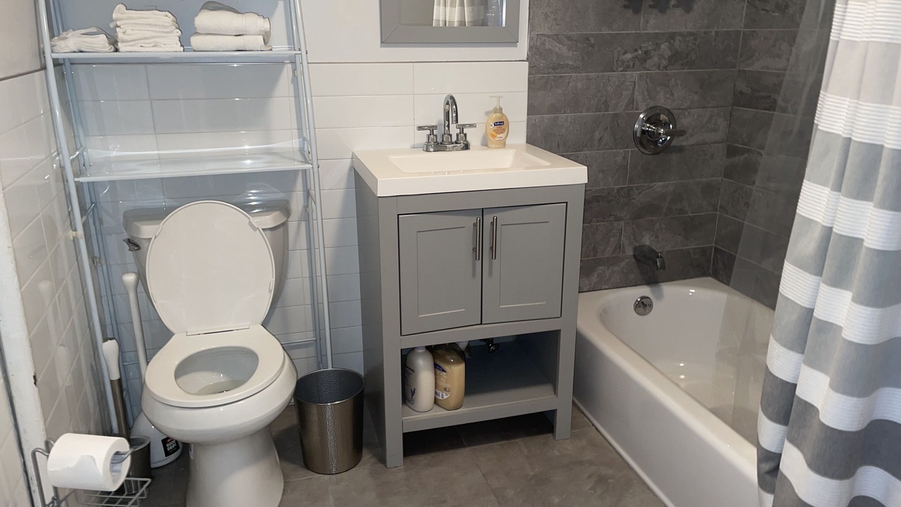 Photo of Bathroom in Ocean Hill