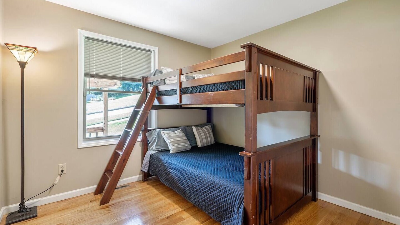Photo of Bedroom in Oswego