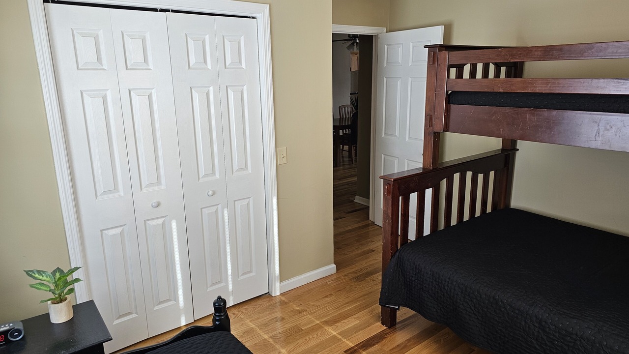 Photo of Bedroom in Oswego