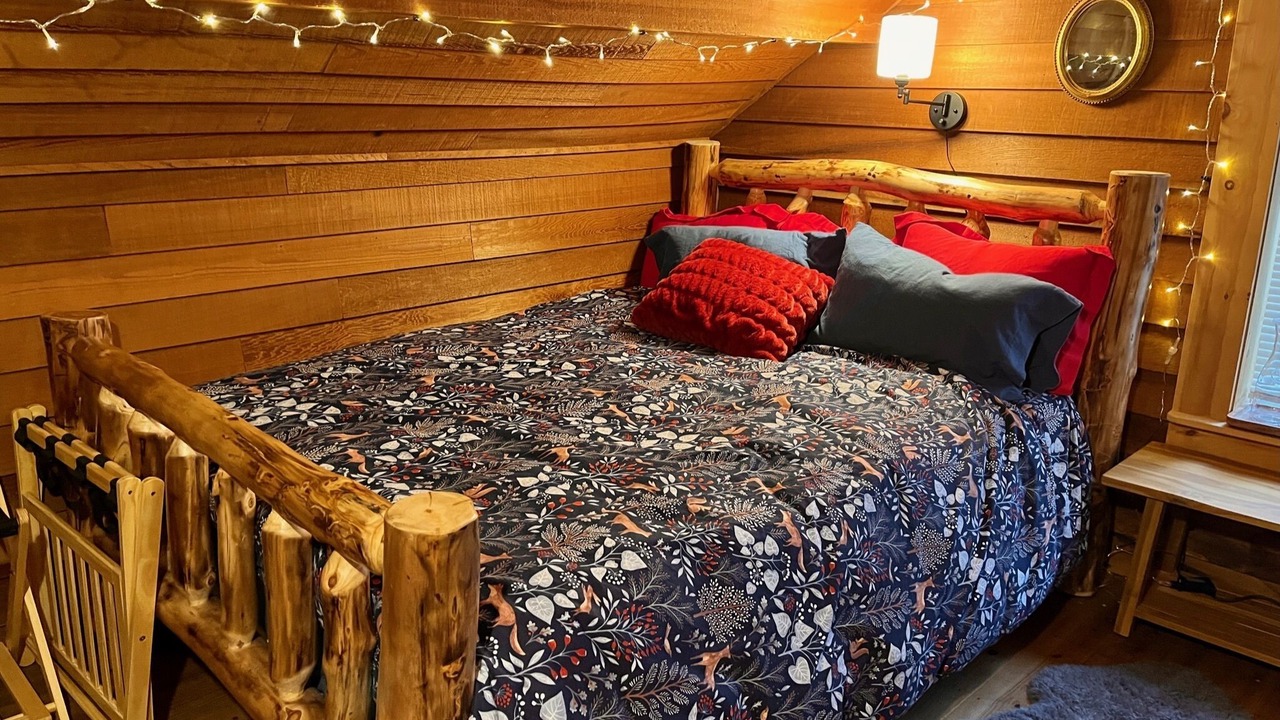 Photo of Bedroom in Blodgett Mills