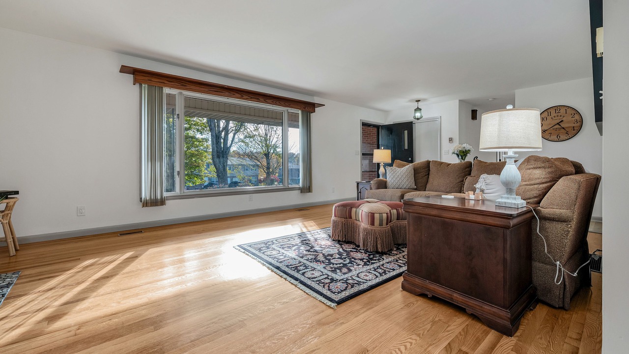 Photo of Livingroom in Teays Valley