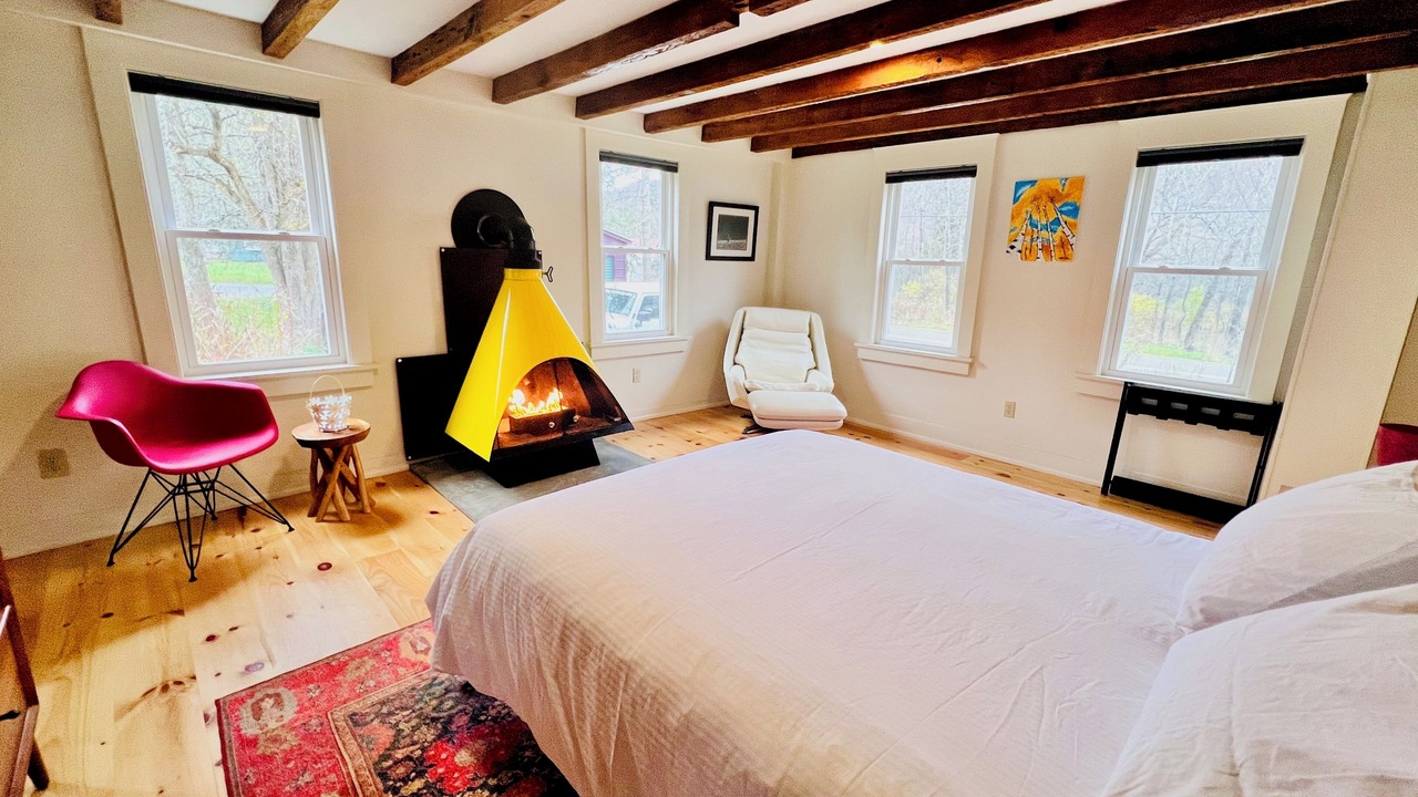 Photo of Bedroom in Deposit