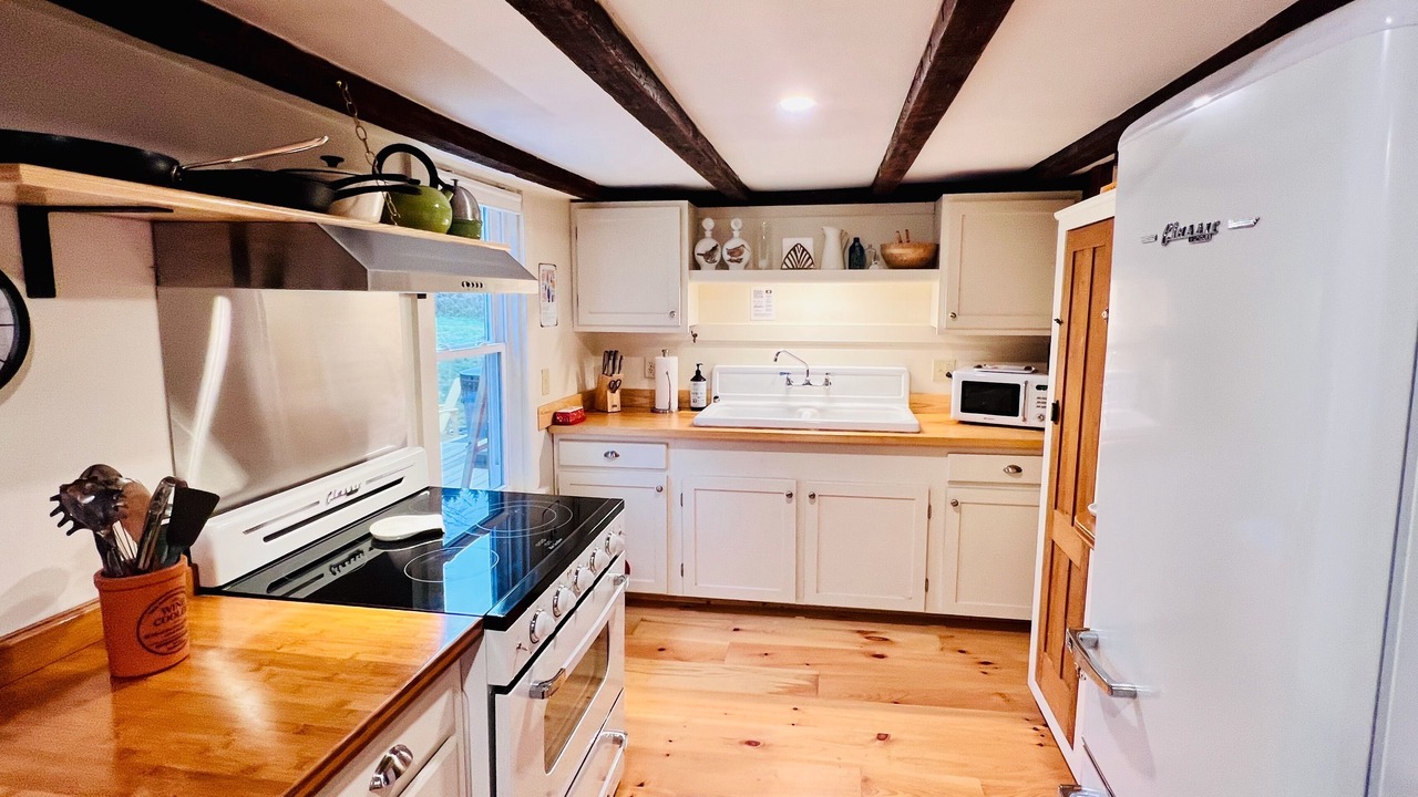 Photo of Kitchen in Deposit