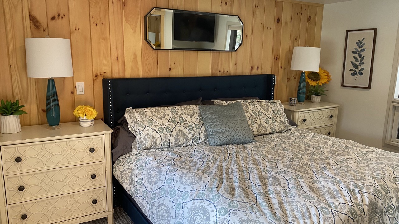 Photo of Bedroom in Pittsfield