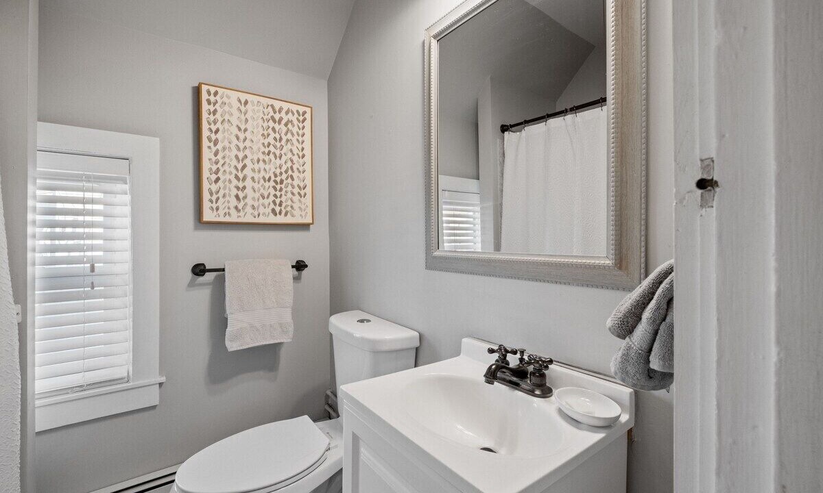 Photo of Bathroom in Rimmon Heights