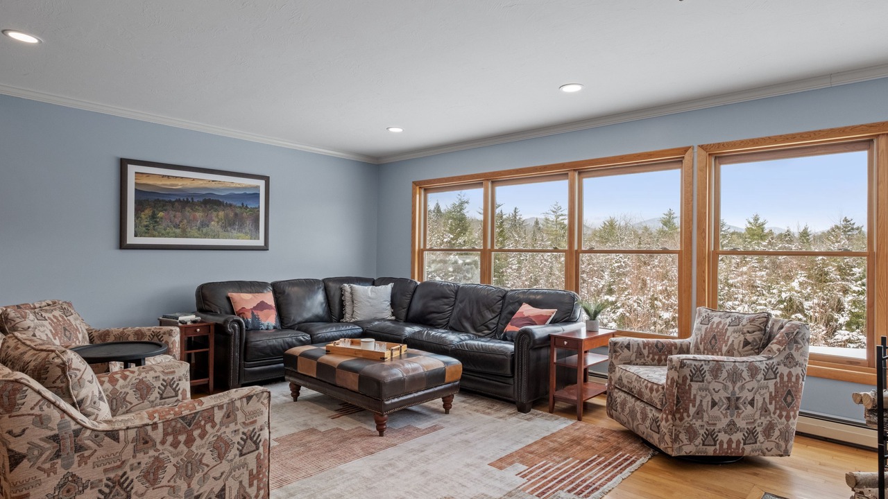 Photo of Livingroom in Thornton