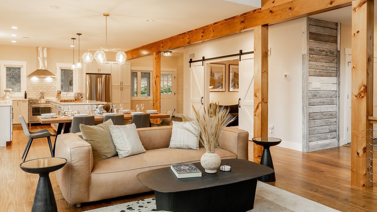 Photo of Livingroom in High Falls