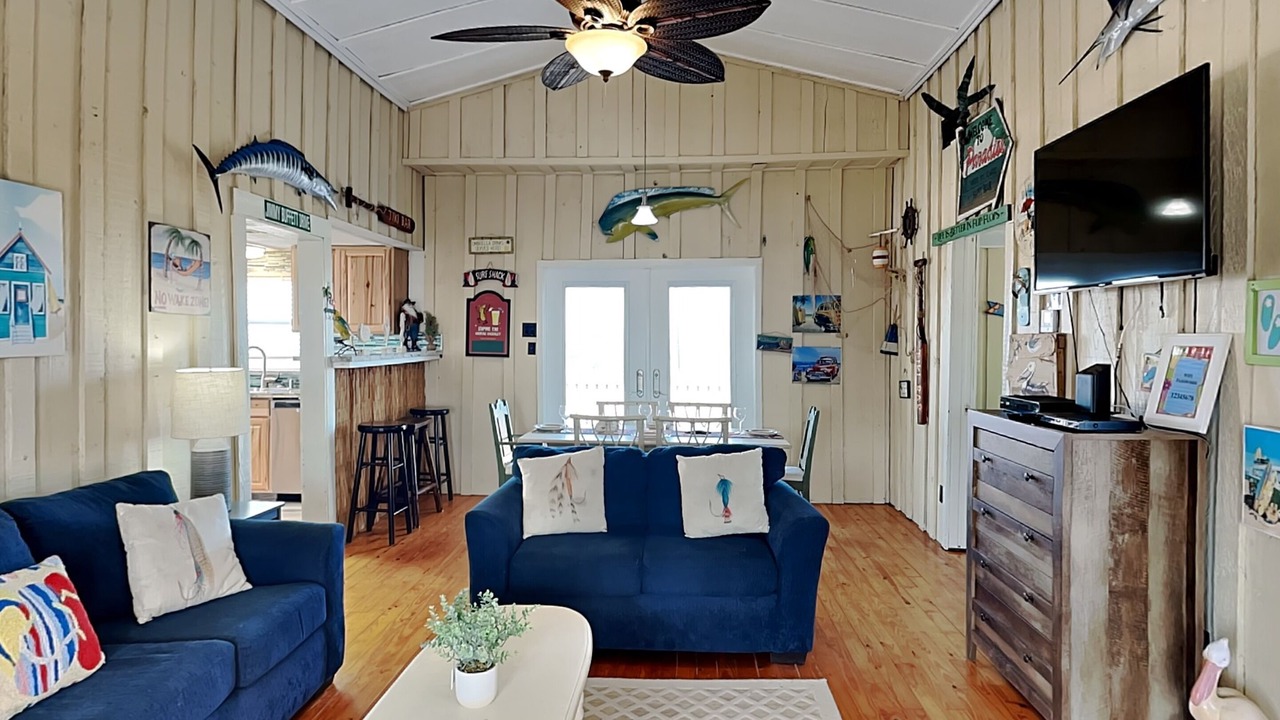 Photo of Livingroom in Bermuda Beach