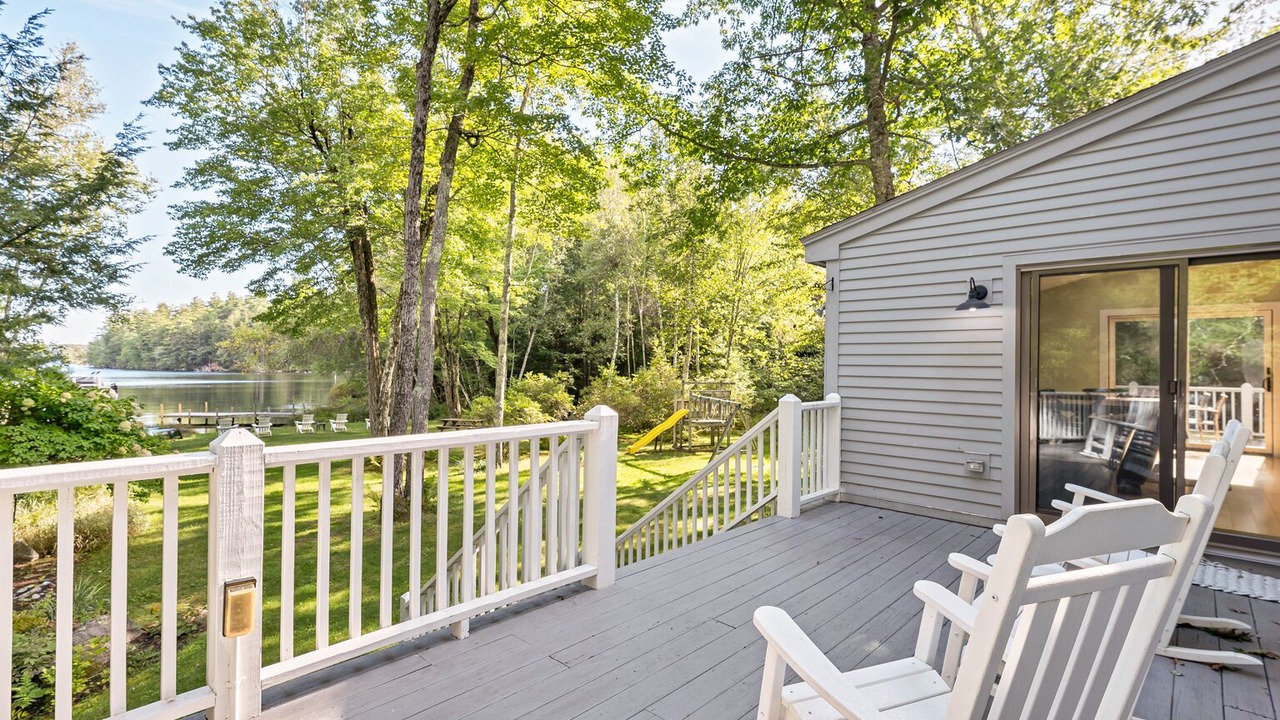 Photo of Patio Balcony in Moultonborough