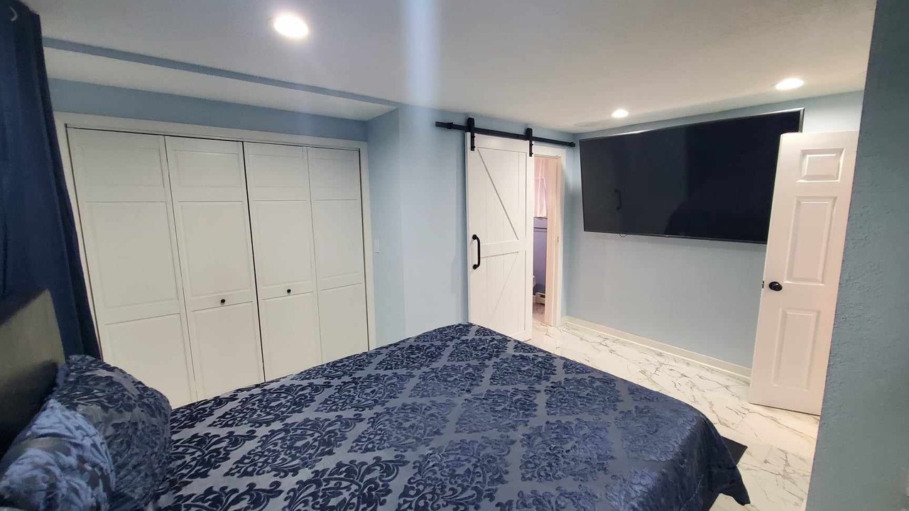 Photo of Bedroom in Jamestown