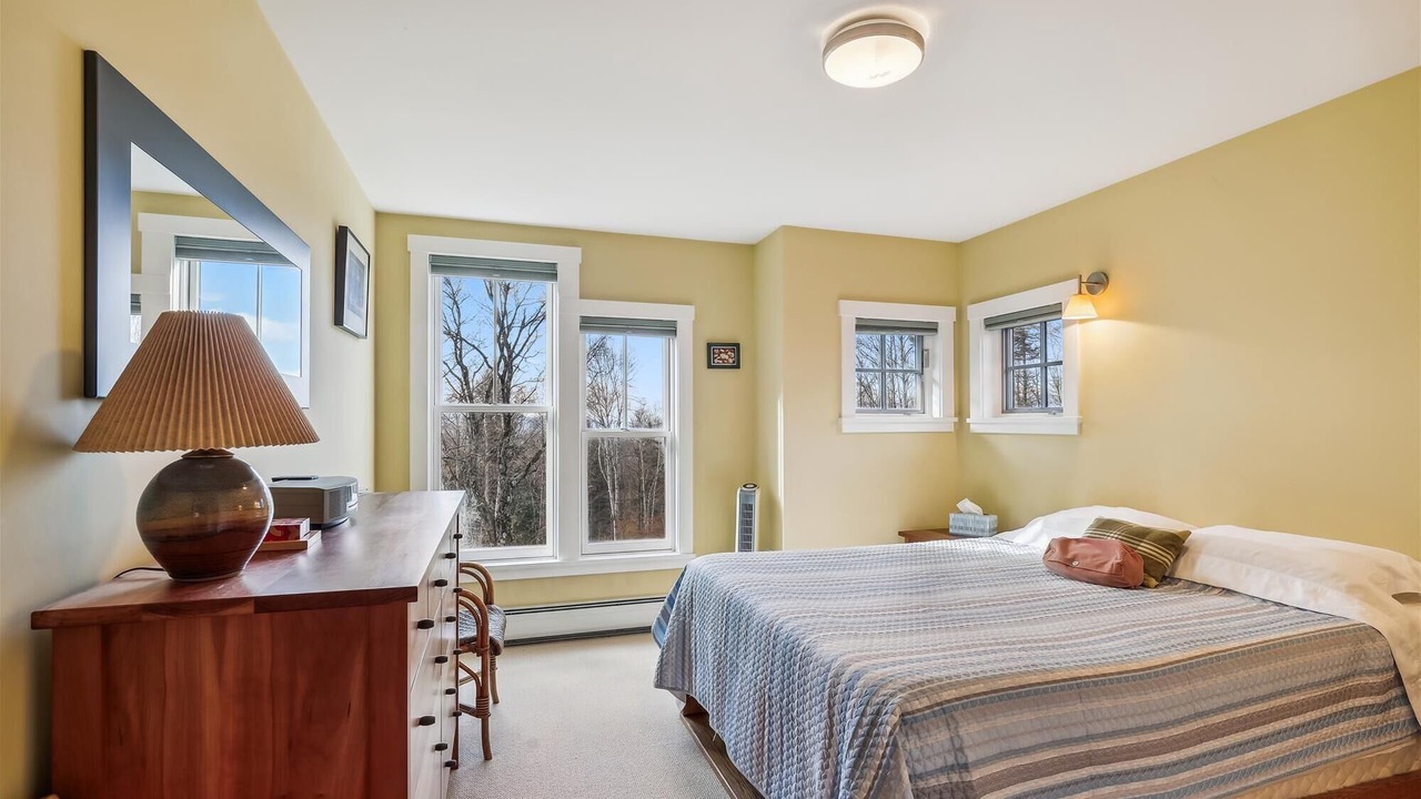 Photo of Bedroom in Waterbury Center