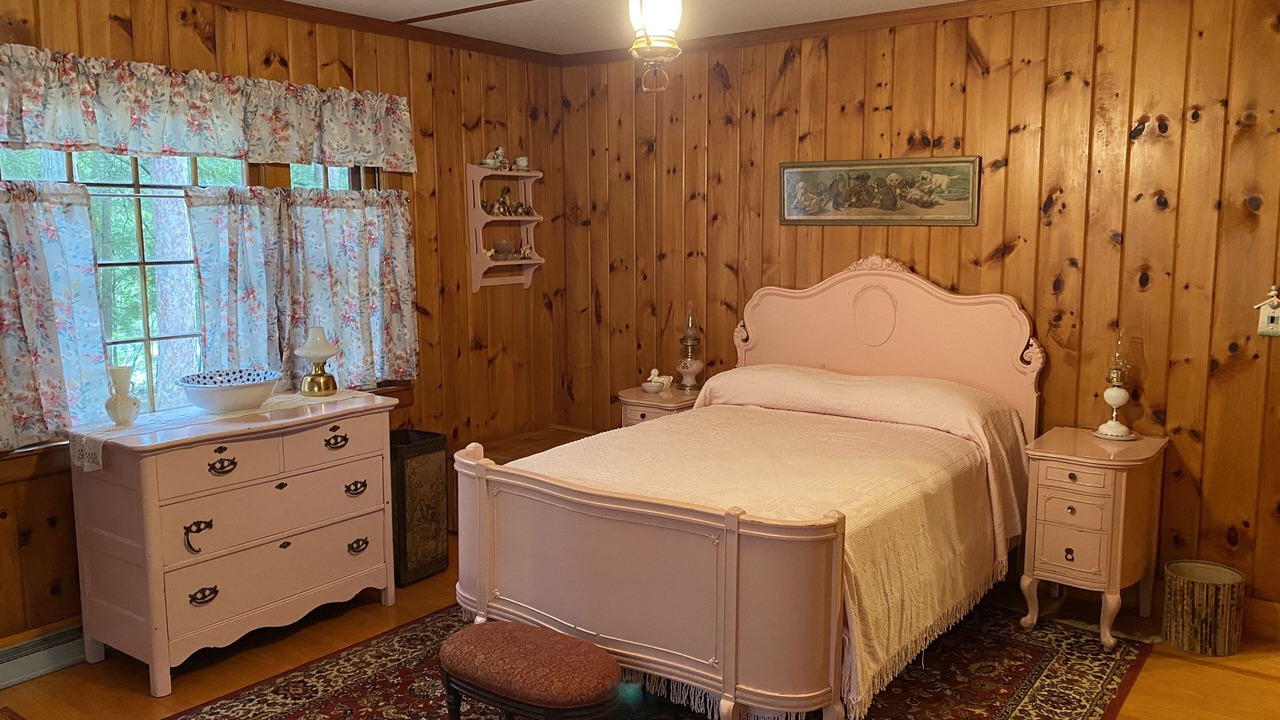 Photo of Bedroom in Warren County