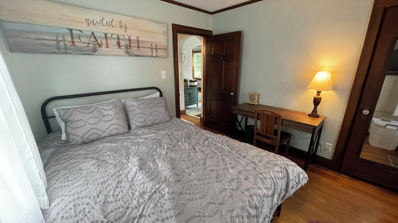 Photo of Bedroom in Spring Hill