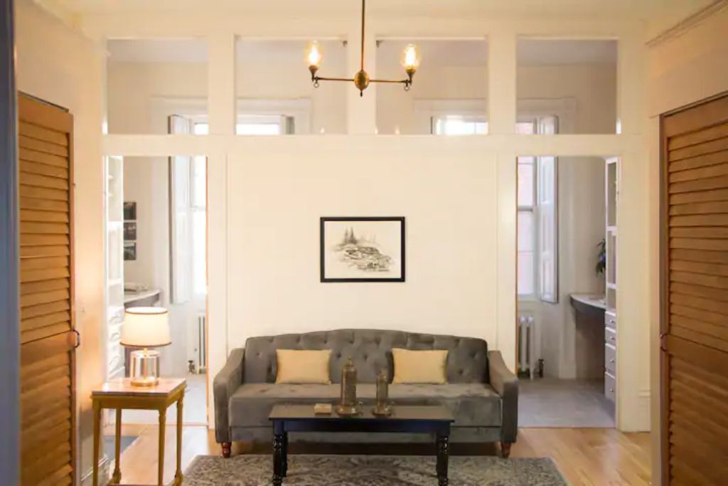 Photo of Livingroom in Downtown Portland