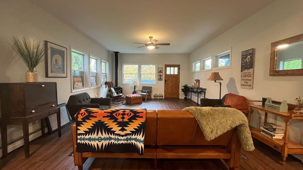 Photo of Livingroom in Manchester Center