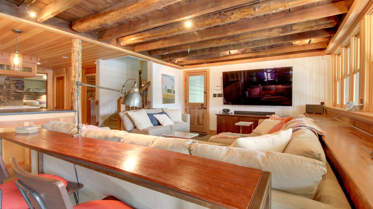 Photo of Bedroom in Silver Bay