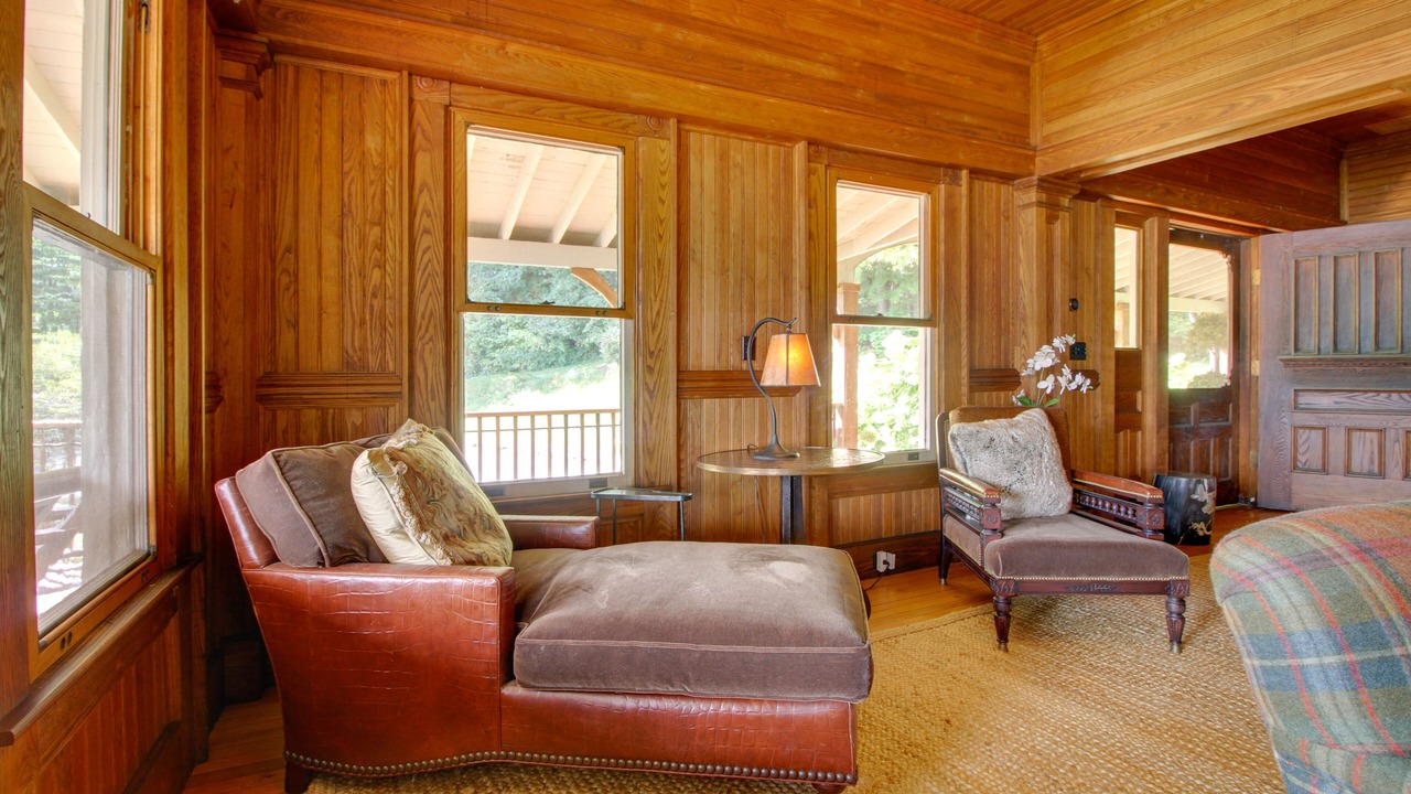 Photo of Livingroom in Silver Bay