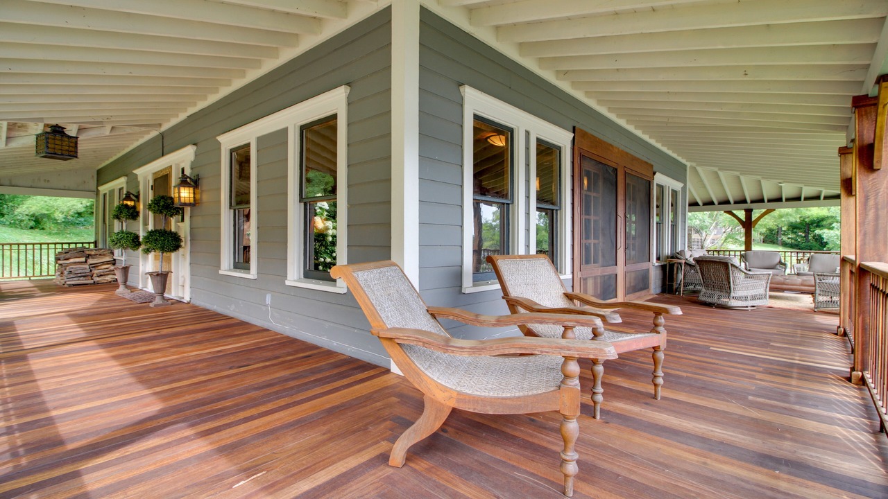 Photo of Patio Balcony in Silver Bay