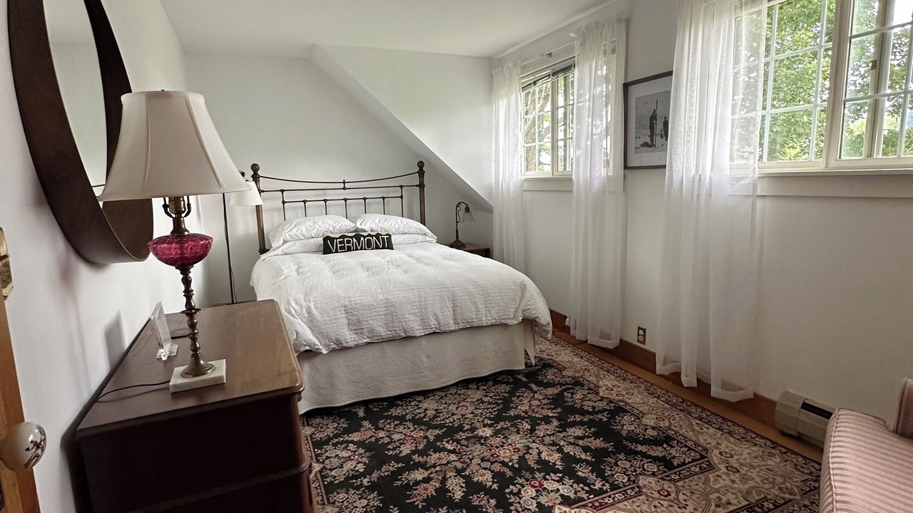 Photo of Bedroom in Warren