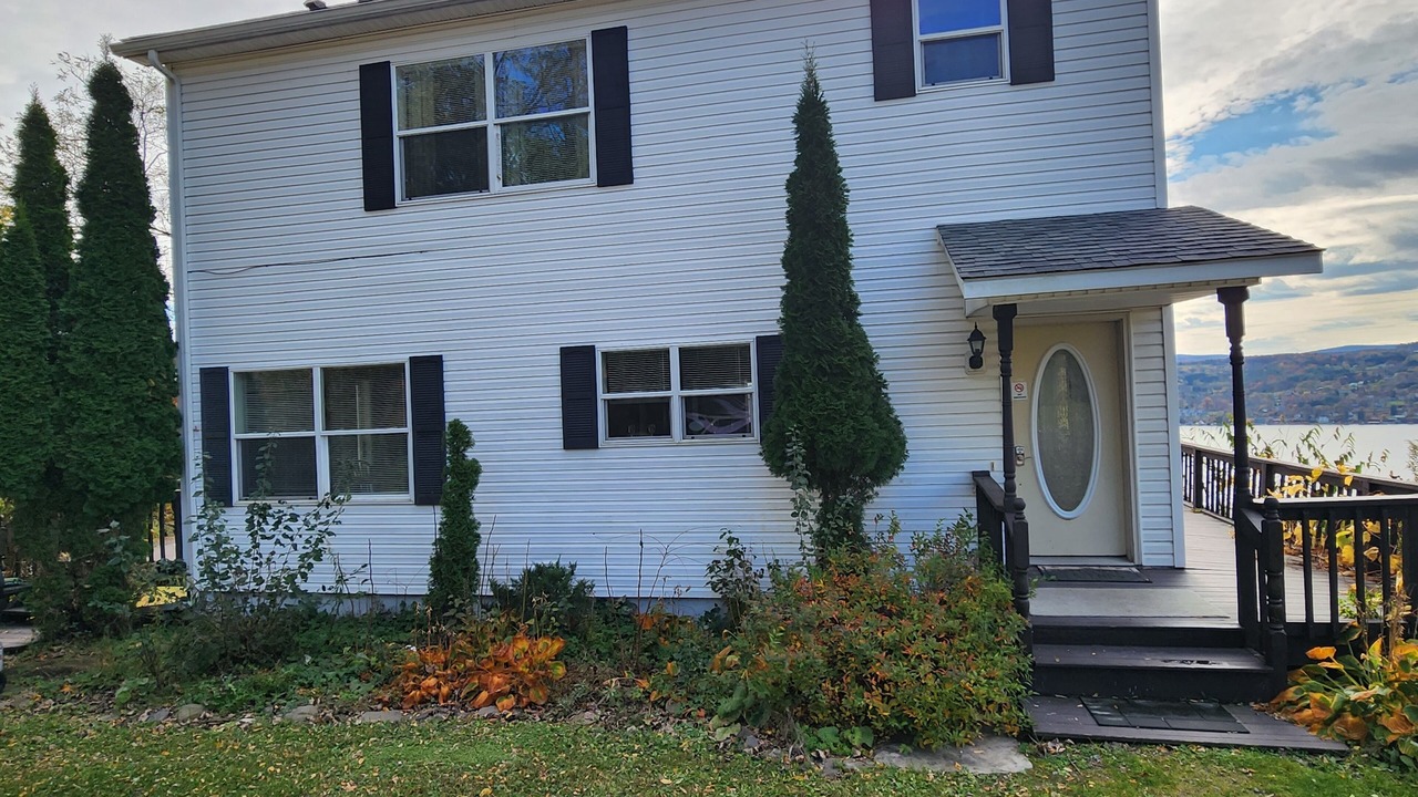 Photo of Outdoor in Burdett