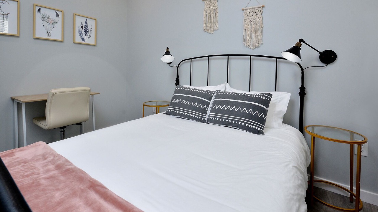 Photo of Bedroom in Elon