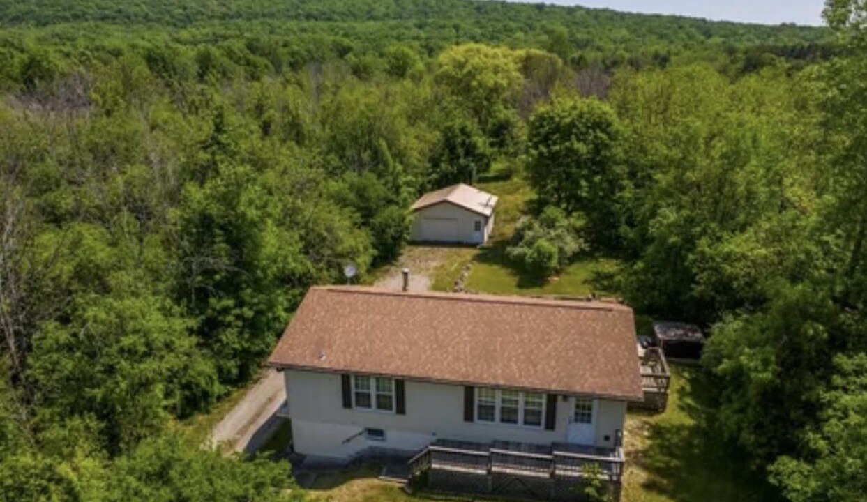 Photo of Outdoor in Burdett
