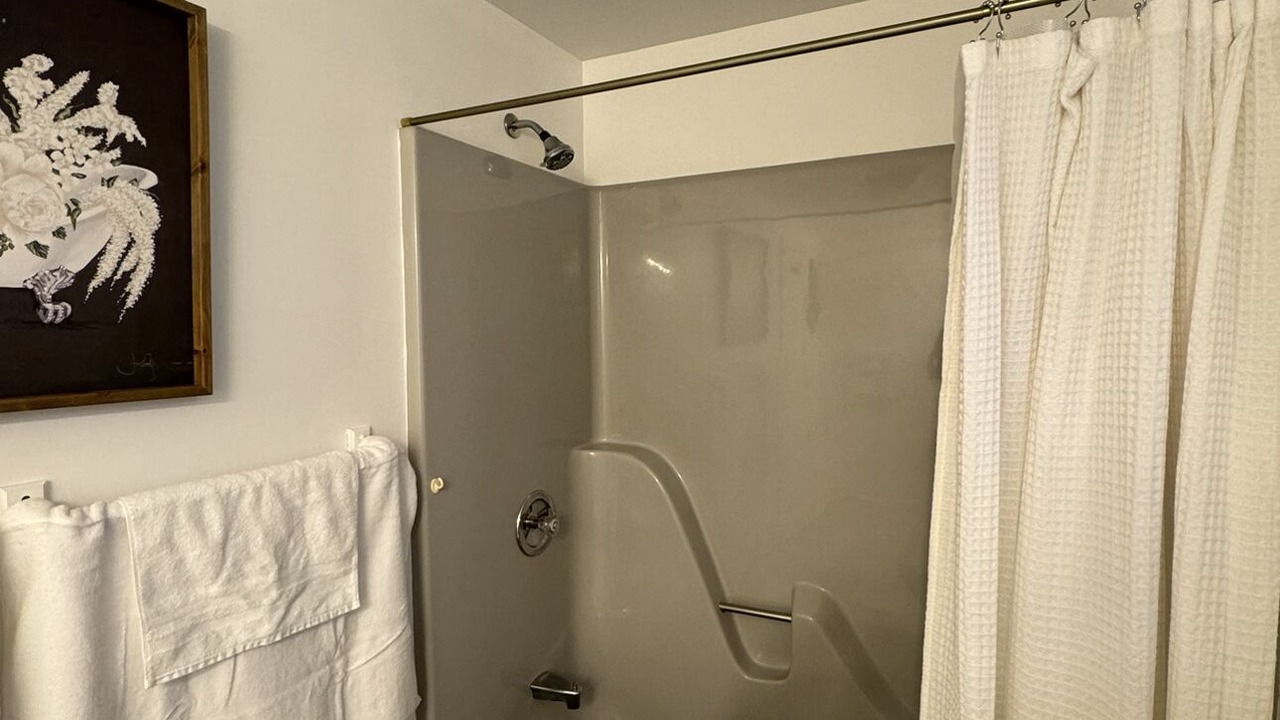 Photo of Bathroom in Burdett