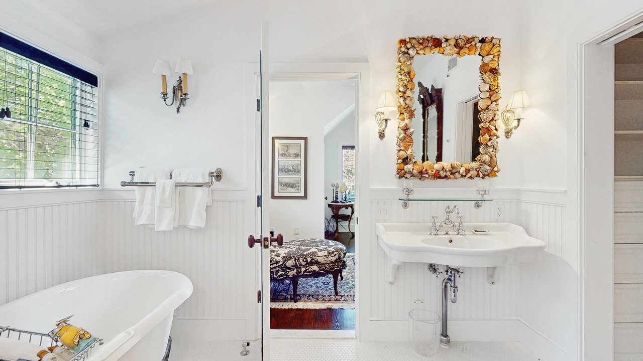 Photo of Bathroom in North Sea