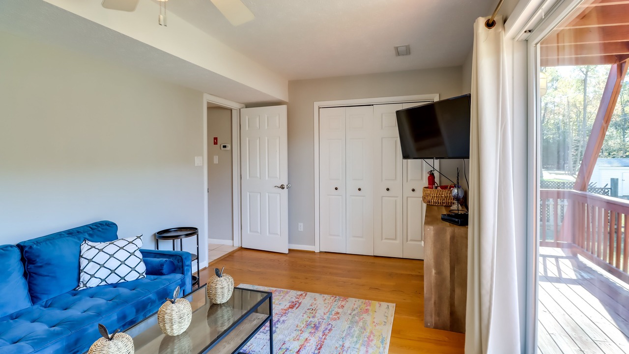 Photo of Livingroom in Point Lookout