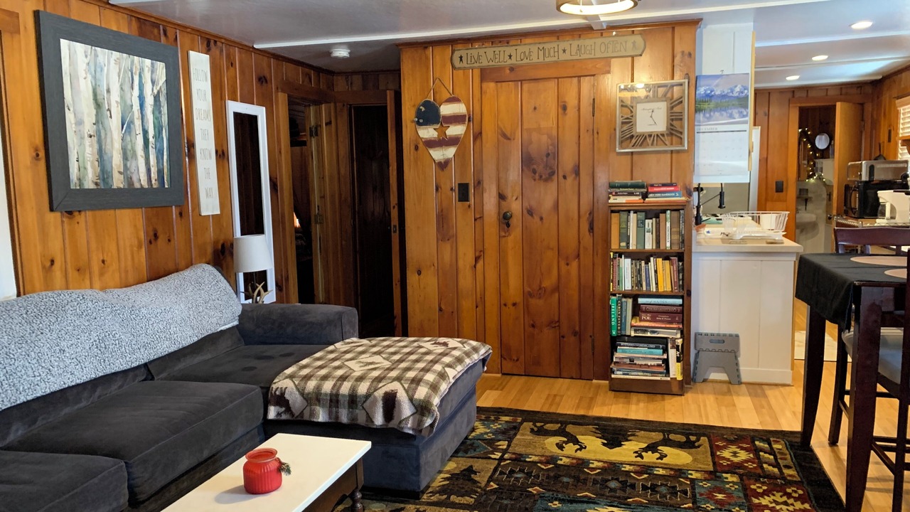 Photo of Livingroom in Hadley